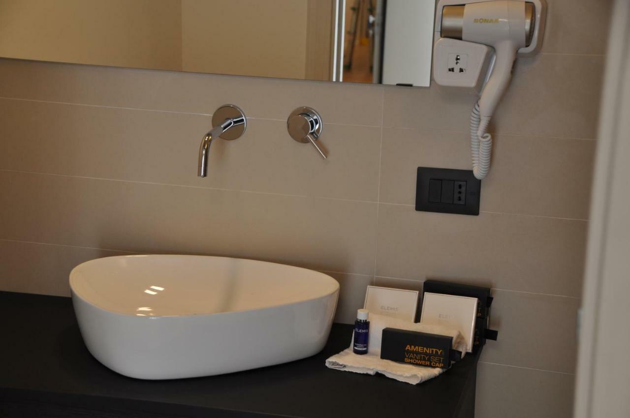 Eva Luxury Rooms Каляри Екстериор снимка